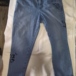 NYDJ Light Blue Straight Leg Jeans with Floral Embroidery